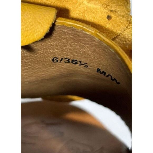 Born Mustard Slide Sandal With Flower Woman's Size 6 - Picture 4 of 4